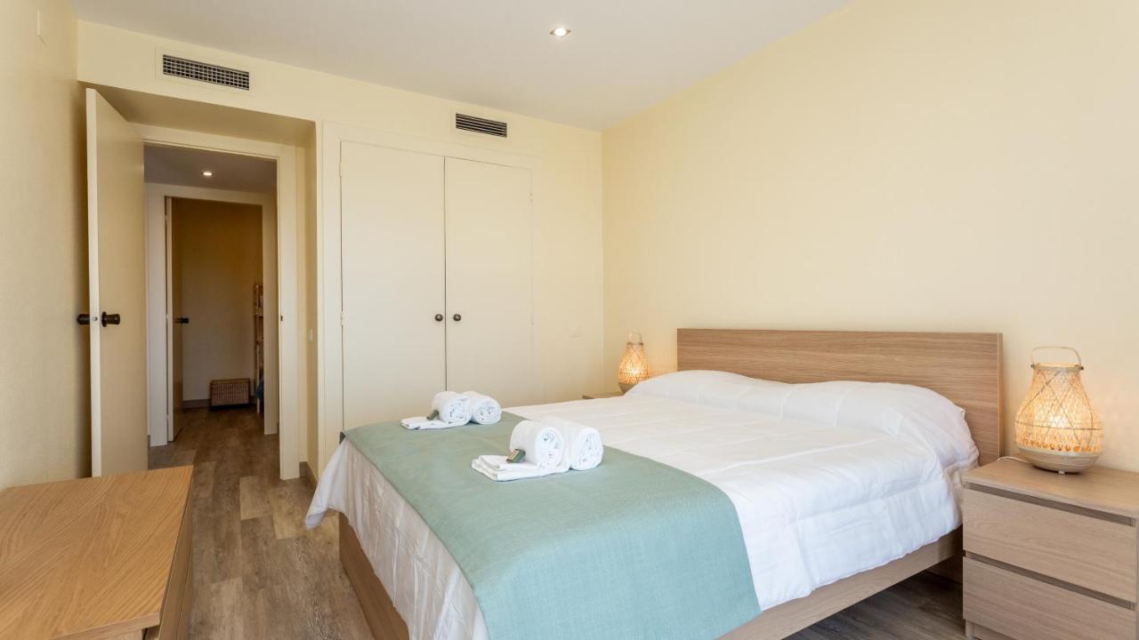 Divine Marina Apartment W/ Pool & Garden By Lovelystay Quarteira Eksteriør bilde