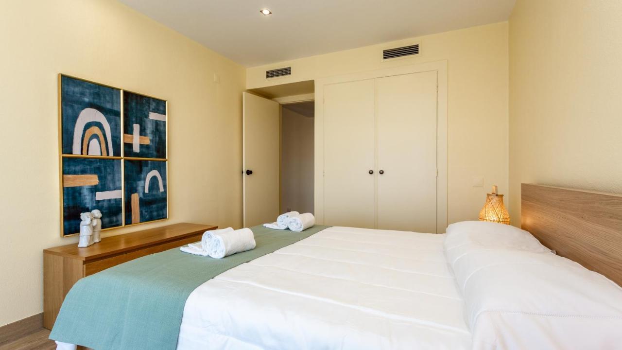 Divine Marina Apartment W/ Pool & Garden By Lovelystay Quarteira Eksteriør bilde